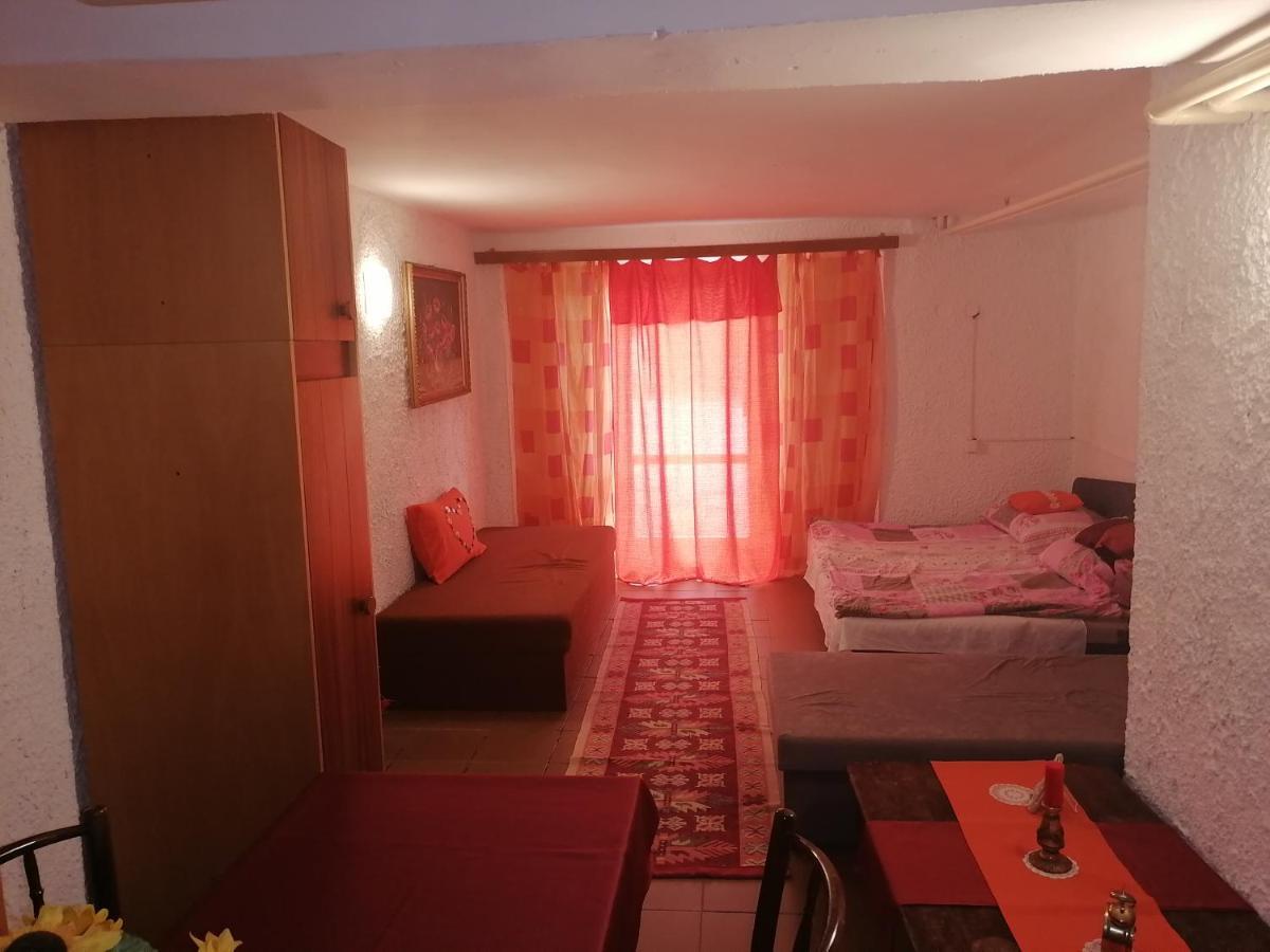 Chlaba Apartman Helemba Kültér fotó