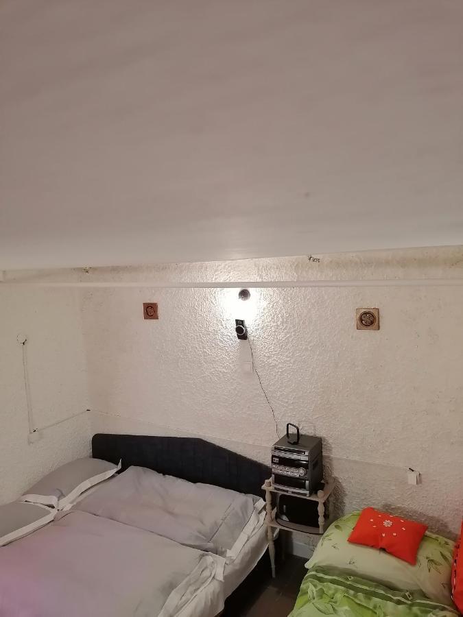 Chlaba Apartman Helemba Kültér fotó